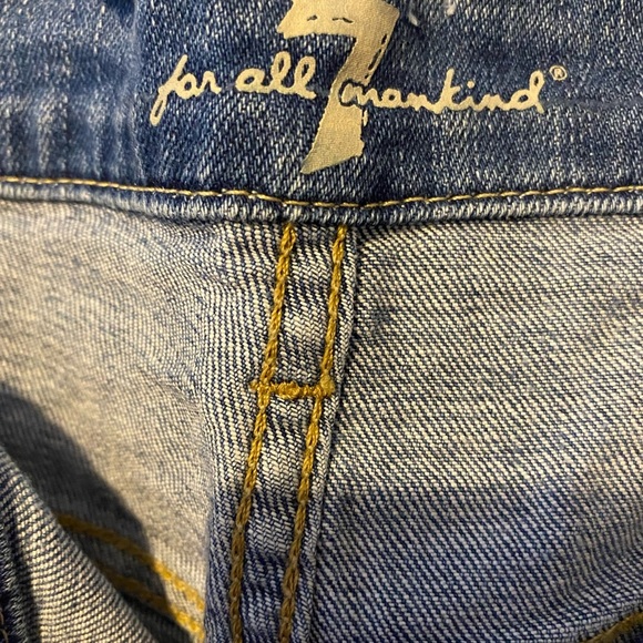 7 for all mankind jean shorts - Picture 3 of 5